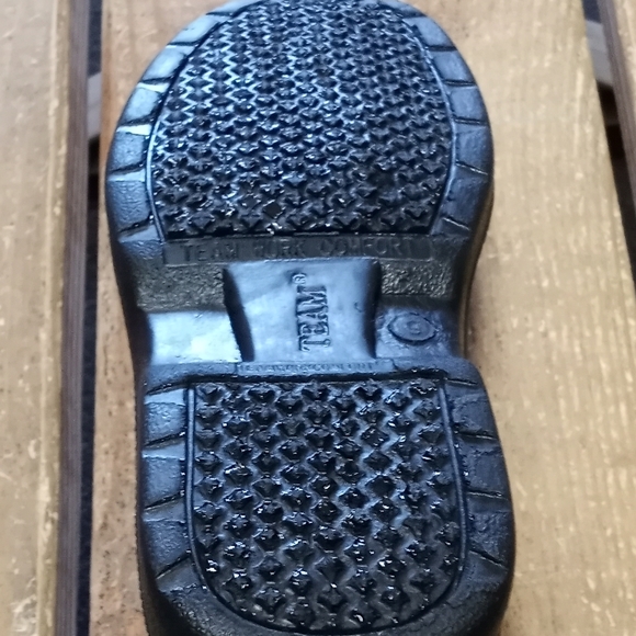 SlipOil Resistant Leather ShoesForCrews - Picture 5 of 7